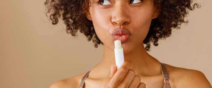 Cuidar dos lábios no inverno: leve dicas para sua clínica | Bioage